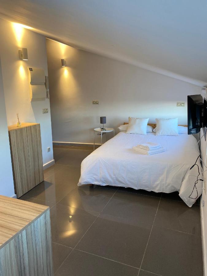 Apartamentos Fuente Arriba Poyales Del Hoyo Exterior foto